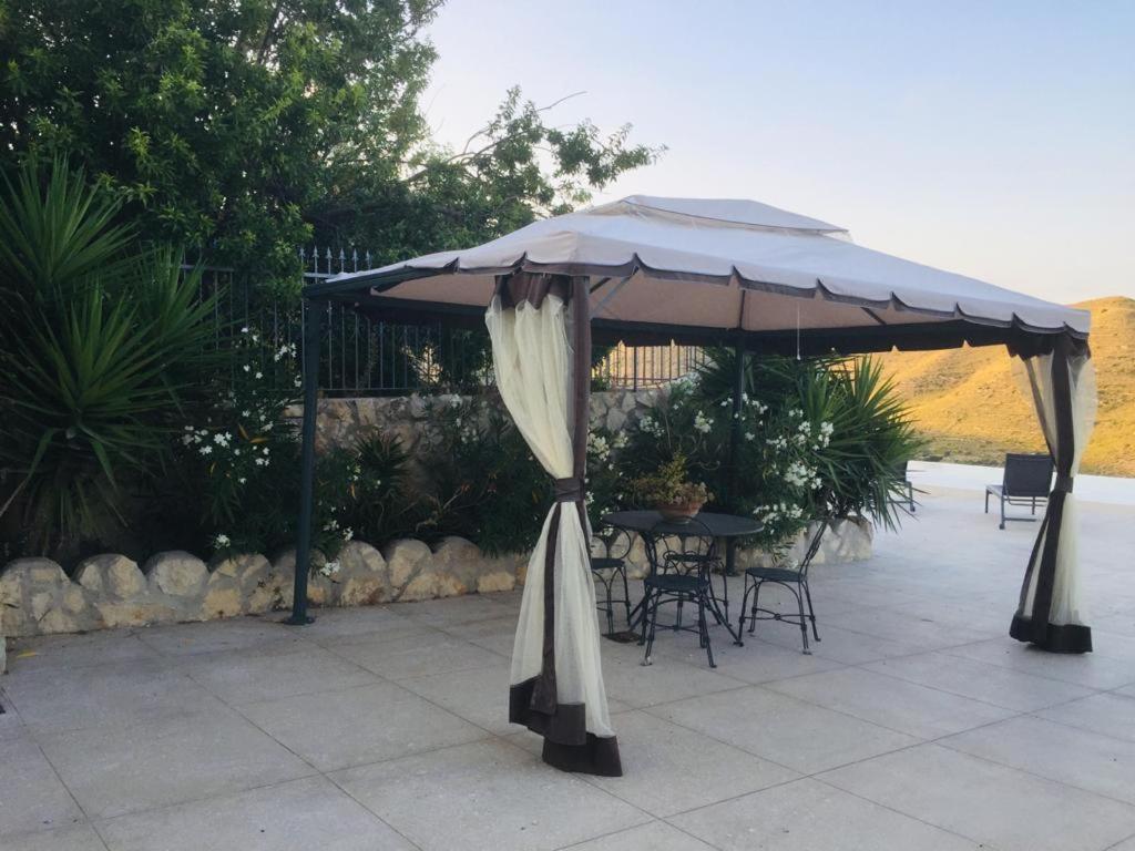 Villa Meriem Noto Luaran gambar