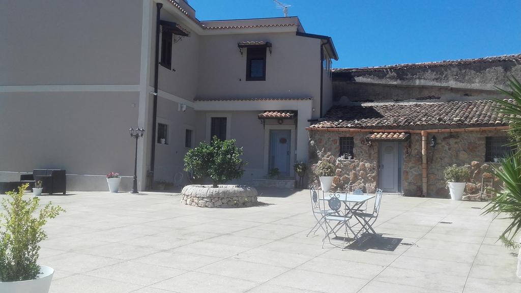 Villa Meriem Noto Luaran gambar